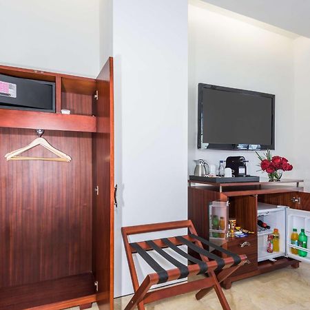 Hotel Nh Royal Urban Cartagena Exterior foto