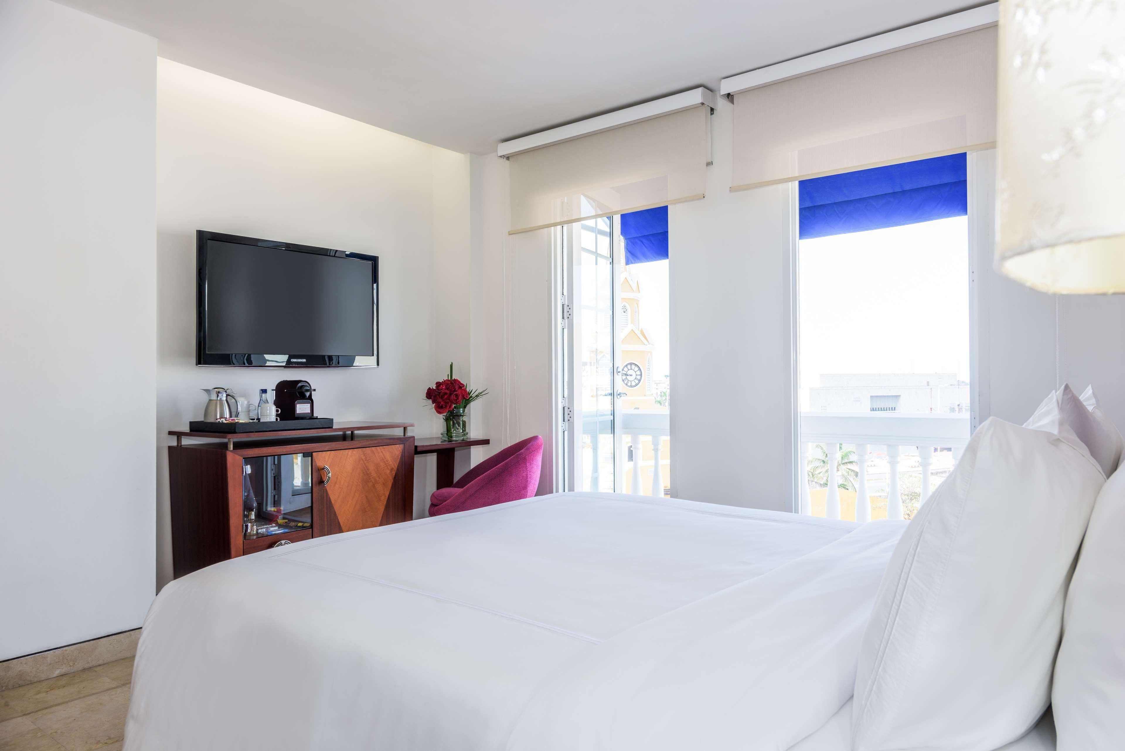 Hotel Nh Royal Urban Cartagena Exterior foto