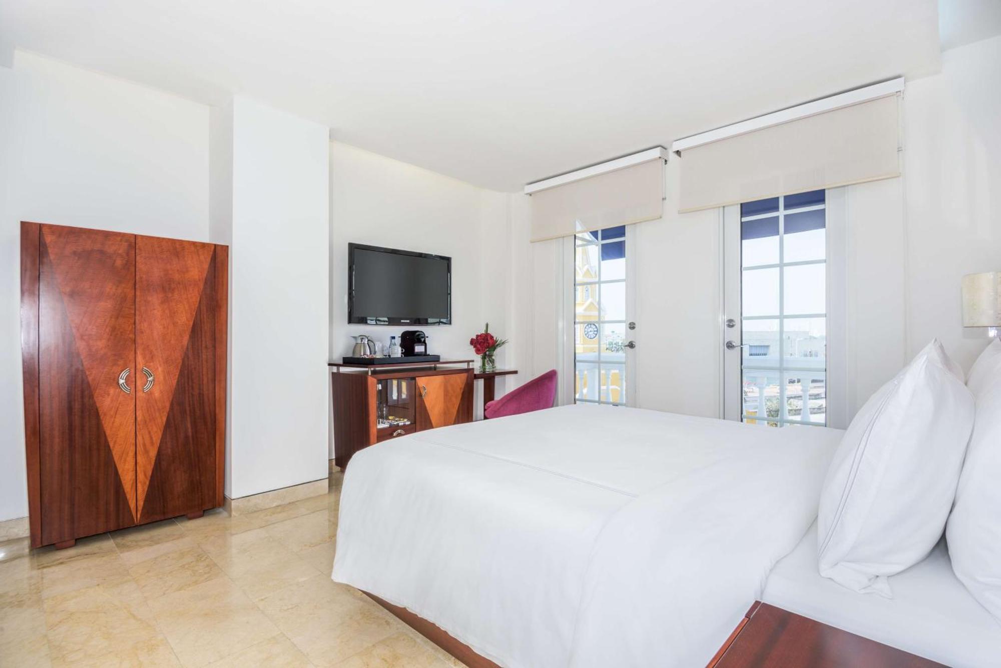 Hotel Nh Royal Urban Cartagena Exterior foto