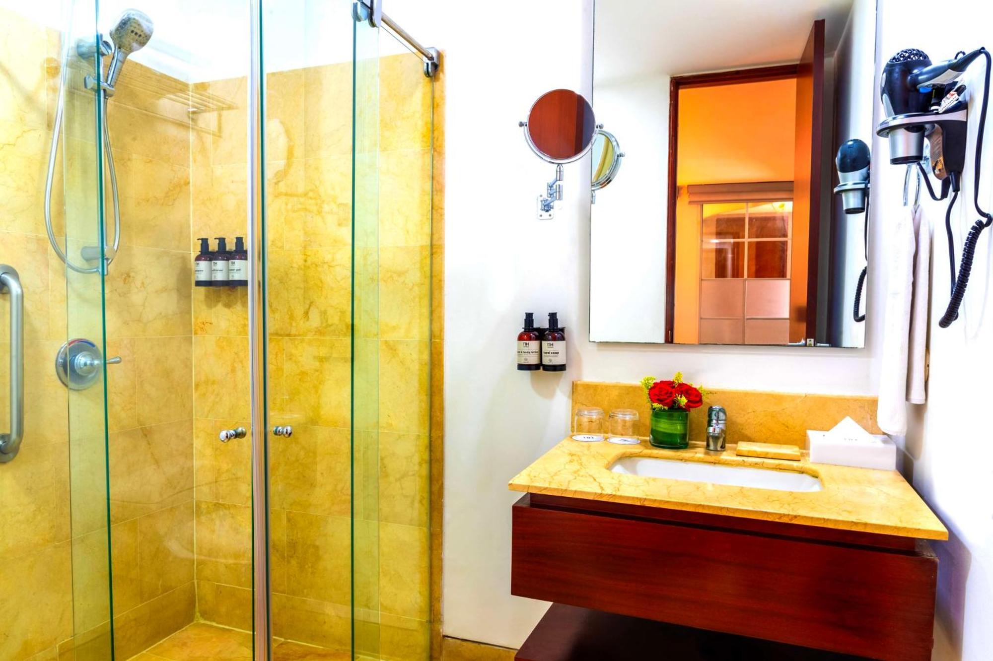 Hotel Nh Royal Urban Cartagena Exterior foto